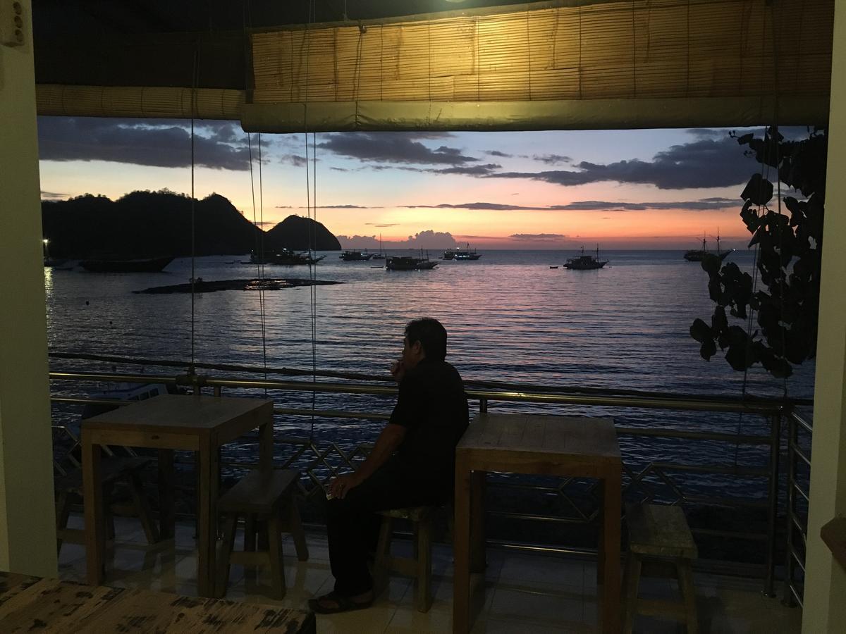 Bajo Sunset Hostel Labuan Bajo Exterior photo